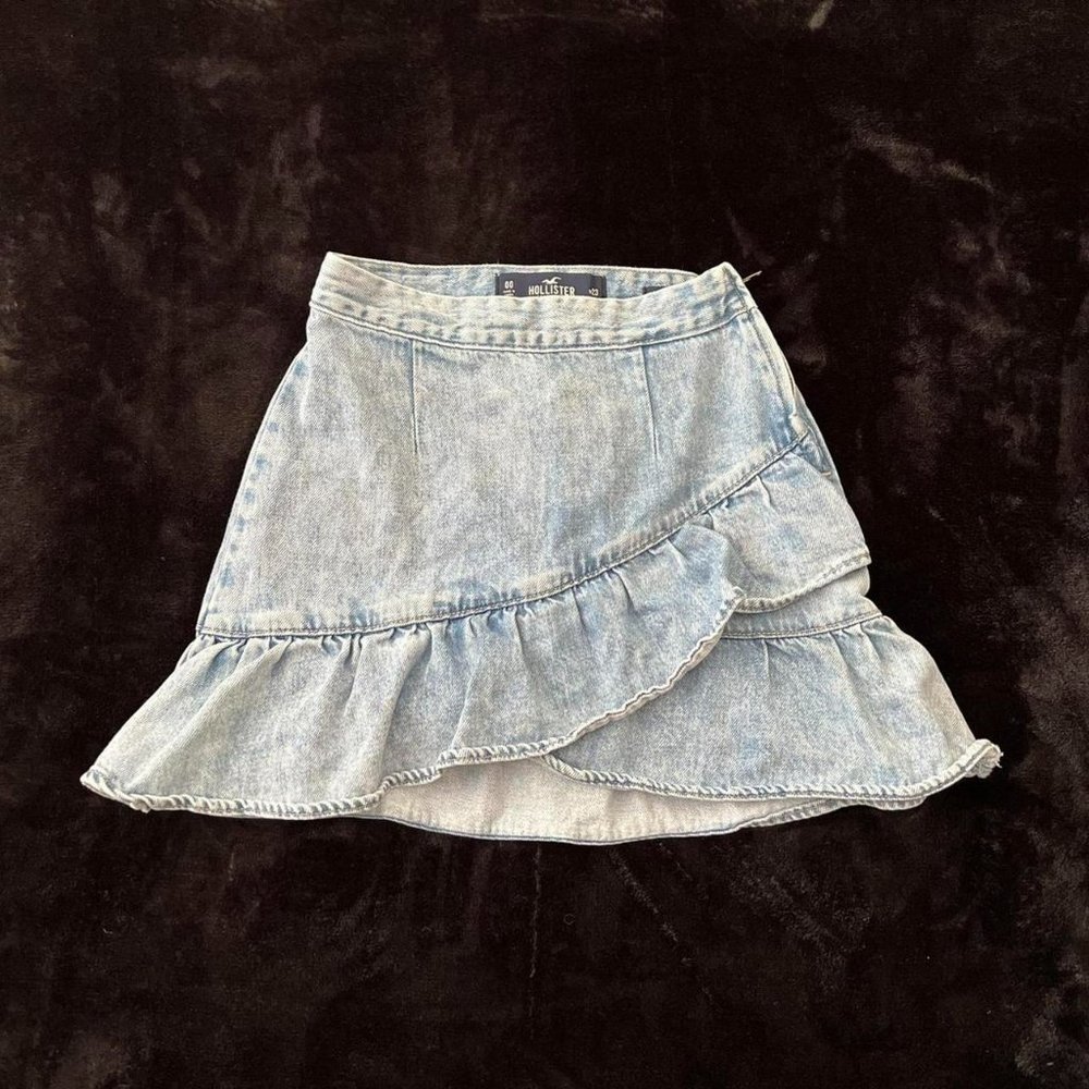 Mini denim ruffled skirt